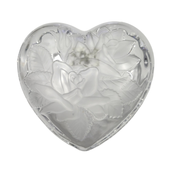 Studio Nova Winter Rose Etched Frosted Crystal Heart Trinket/Jewelry/ Candy Box - Picture 2 of 15